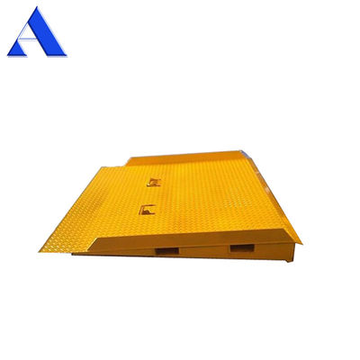 Dock Truck Warehouse Dock mobile Gabelstapler Container Ladebahn 6 Tonnen 8 Tonnen und 12 Tonnen Online-Unterstützung Nachverkaufsservice zur Verfügung gestellt
