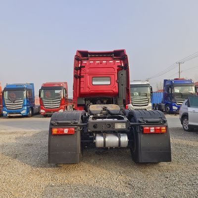 4x2 Traktorkopf Lkw-Motor Standard Dieselbrennstoff Typ 6x4 Traktoranhänger für 10 Reifen Verkauf